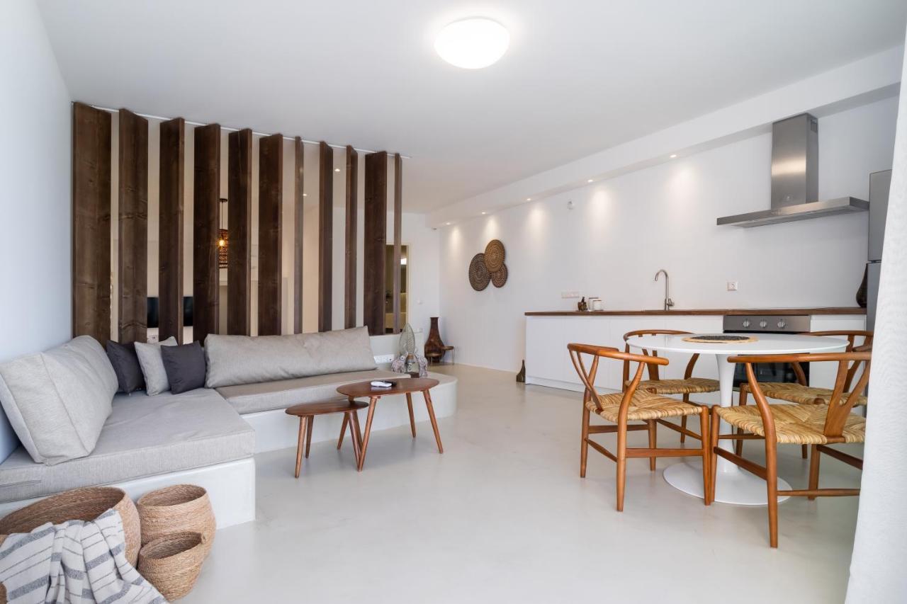 Wave, An Idyllic Seafront Suite Kokkini Hani Exterior photo