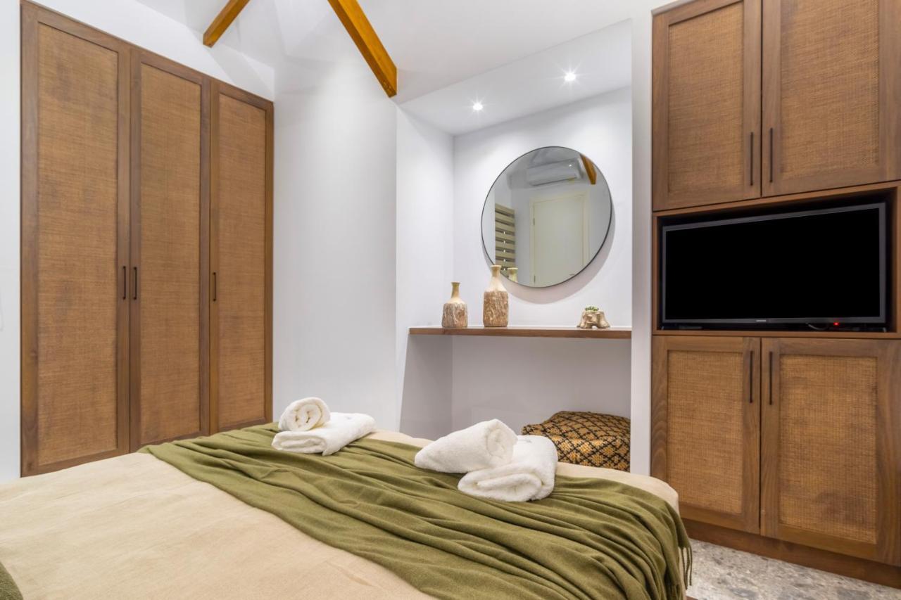 Wave, An Idyllic Seafront Suite By Nirousuites Kokkini Hani Exterior photo