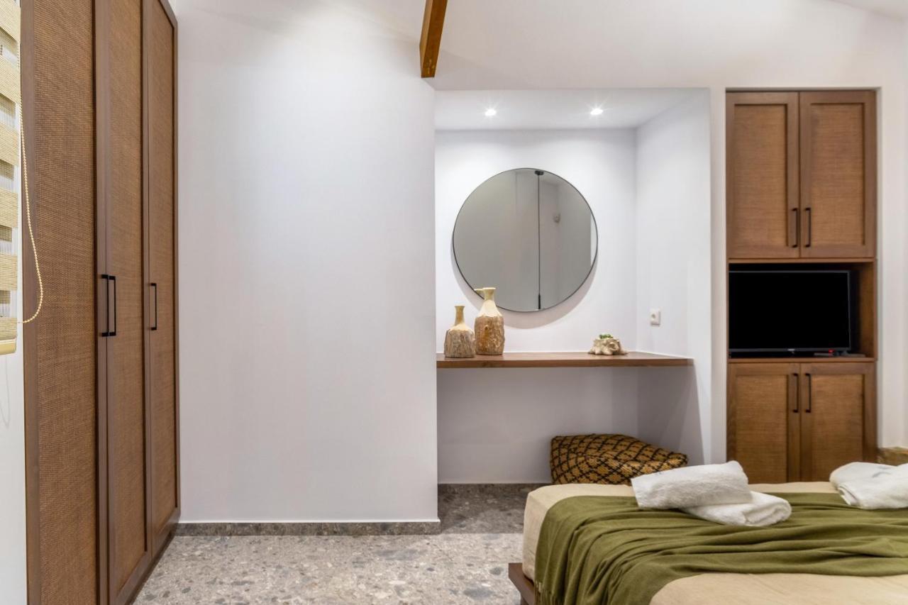 Wave, An Idyllic Seafront Suite By Nirousuites Kokkini Hani Exterior photo